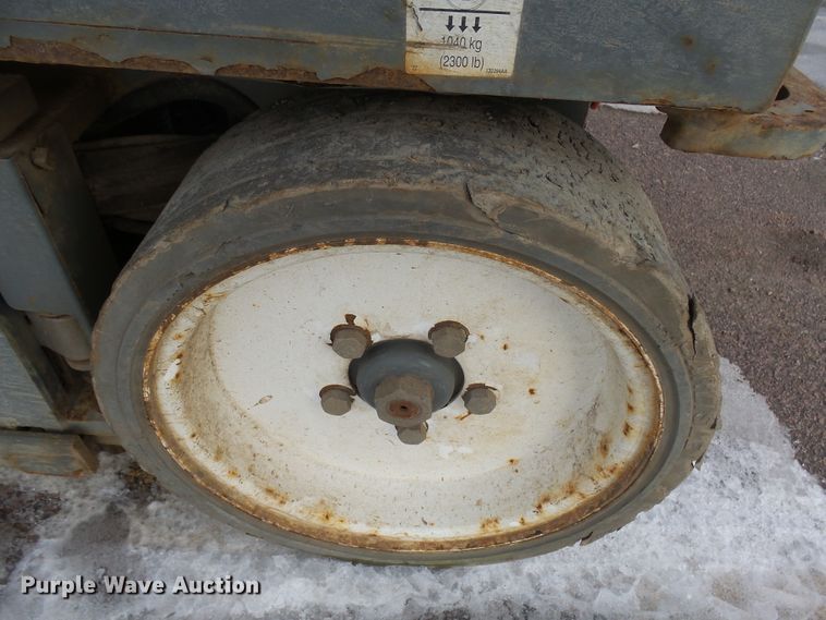 image for item EF9575 Skyjack SJIII 4632 scissor lift