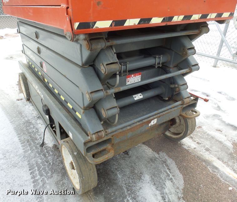 image for item EF9576 2018 Skyjack SJIII 4632 scissor lift