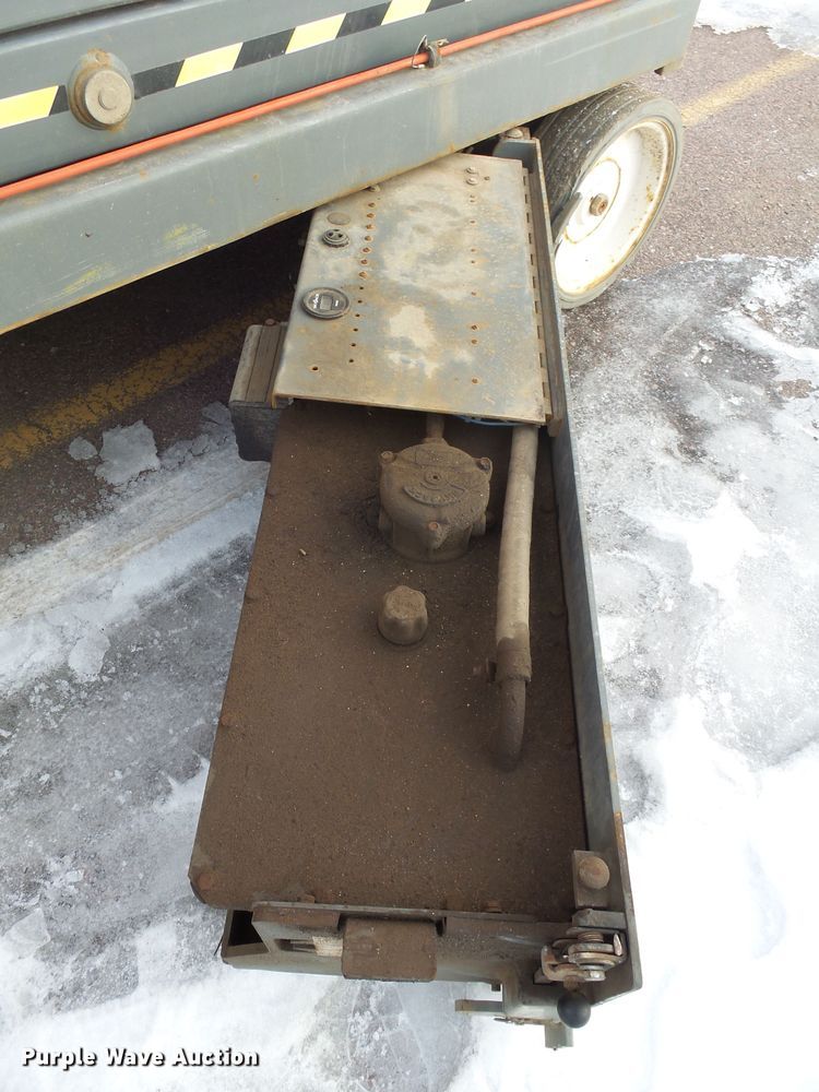 image for item EF9576 2018 Skyjack SJIII 4632 scissor lift