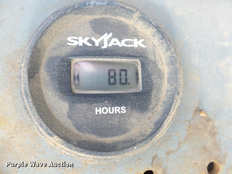 image for item EF9576 2018 Skyjack SJIII 4632 scissor lift