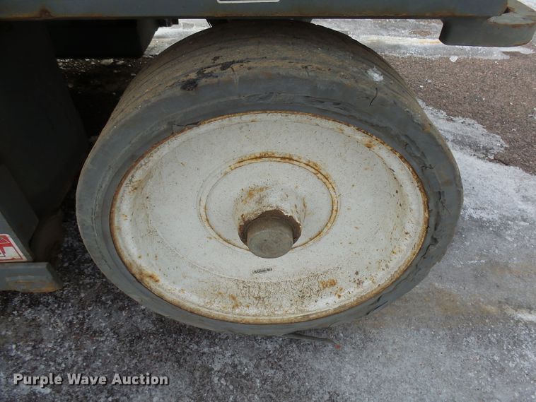 image for item EF9576 2018 Skyjack SJIII 4632 scissor lift