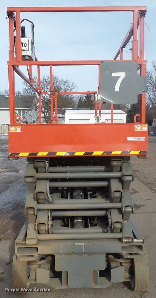 image for item EF9606 2018 Skyjack SJIII 4740 scissor lift