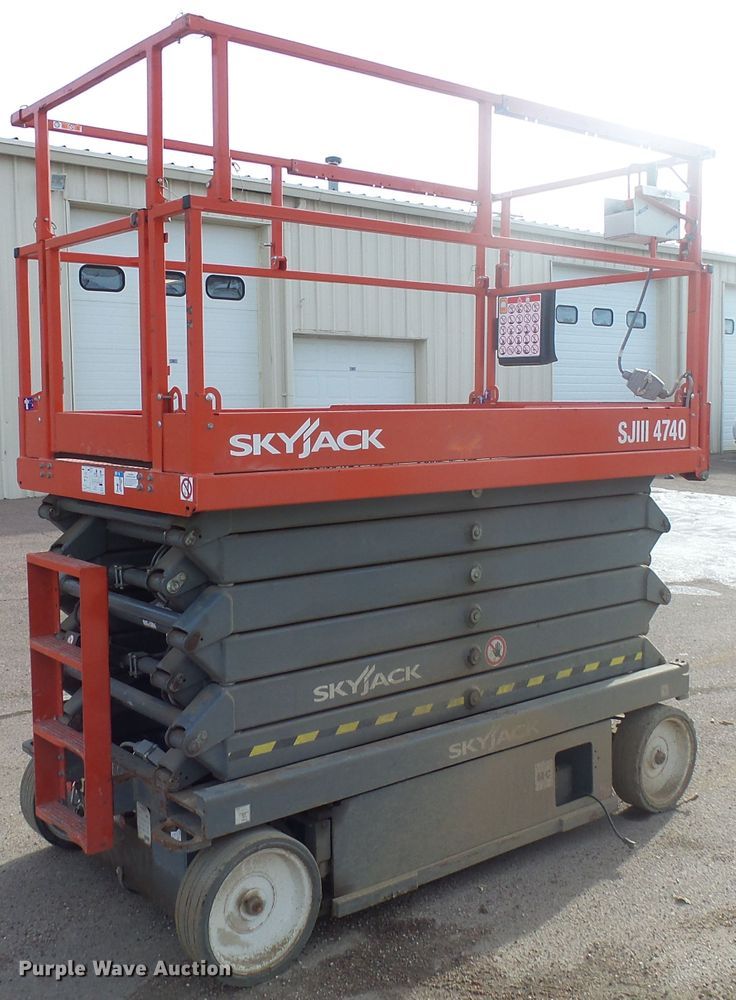 image for item EF9606 2018 Skyjack SJIII 4740 scissor lift