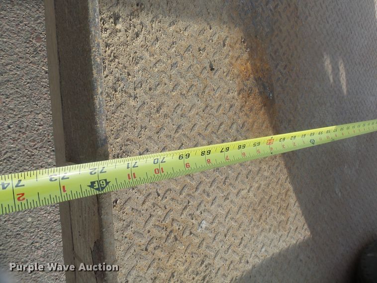 image for item EF9607 2010 M&S 6X12 utility trailer