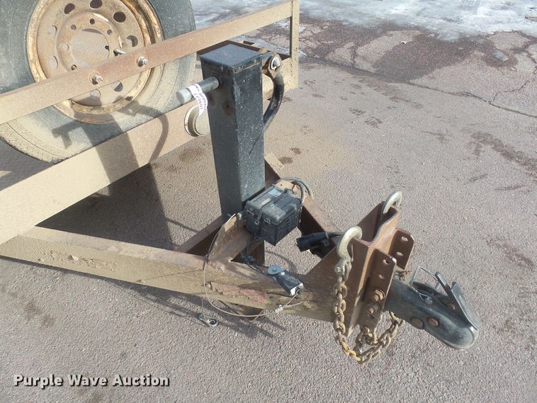 image for item EF9607 2010 M&S 6X12 utility trailer