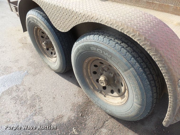 image for item EF9607 2010 M&S 6X12 utility trailer