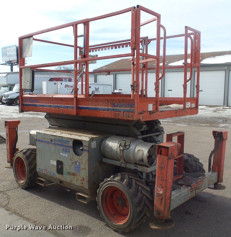image for item EF9608 Skyjack SJ6826RT scissor lift