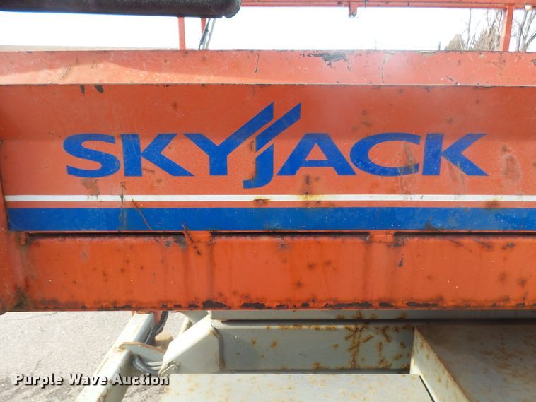 image for item EF9608 Skyjack SJ6826RT scissor lift