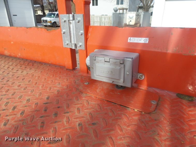 image for item EF9611 2018 Skyjack SJ6832RT scissor lift