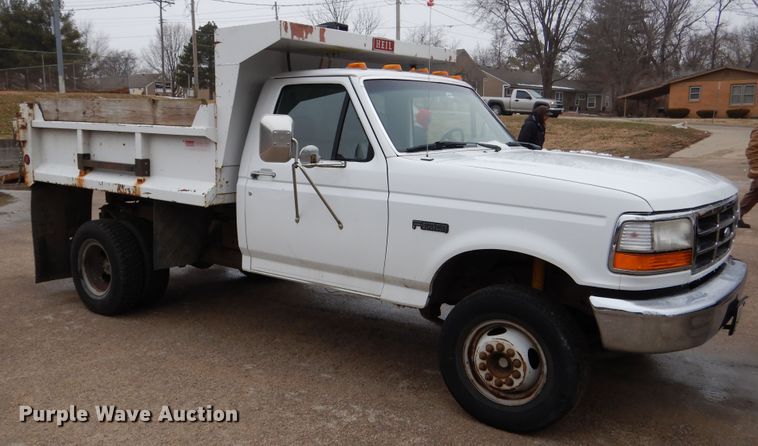 image for item EK9139 1995 Ford F450 Super Duty dump truck