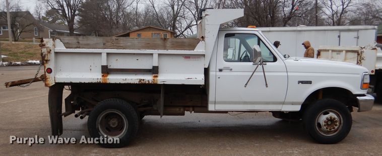 image for item EK9139 1995 Ford F450 Super Duty dump truck