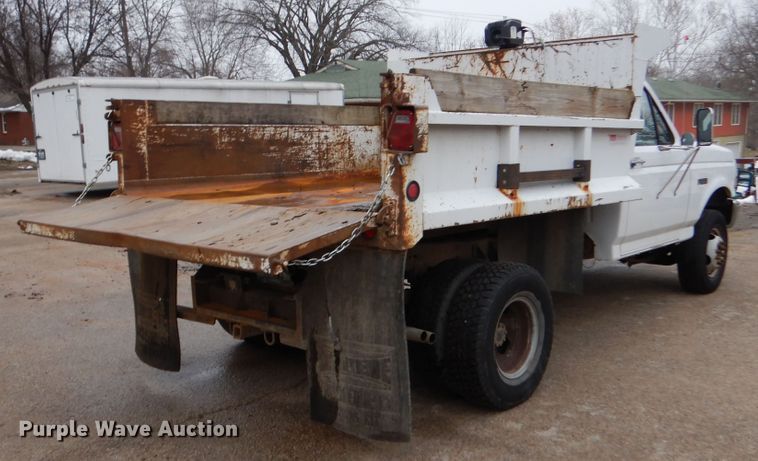 image for item EK9139 1995 Ford F450 Super Duty dump truck