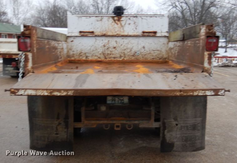 image for item EK9139 1995 Ford F450 Super Duty dump truck