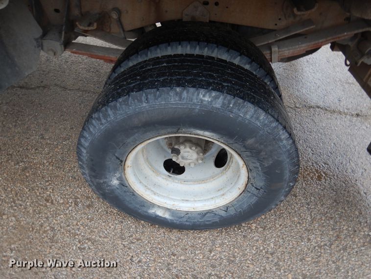 image for item EK9139 1995 Ford F450 Super Duty dump truck