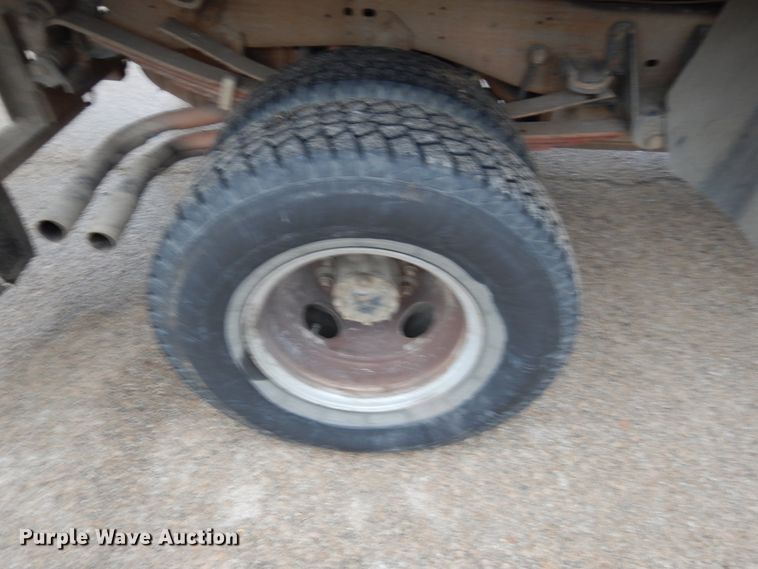 image for item EK9139 1995 Ford F450 Super Duty dump truck