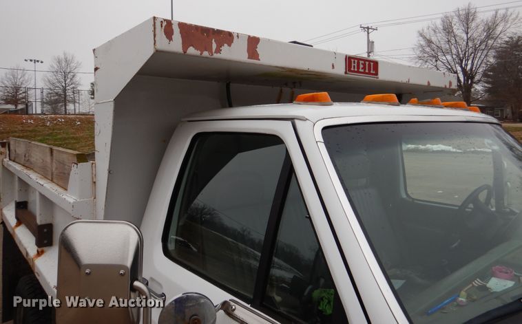 image for item EK9139 1995 Ford F450 Super Duty dump truck