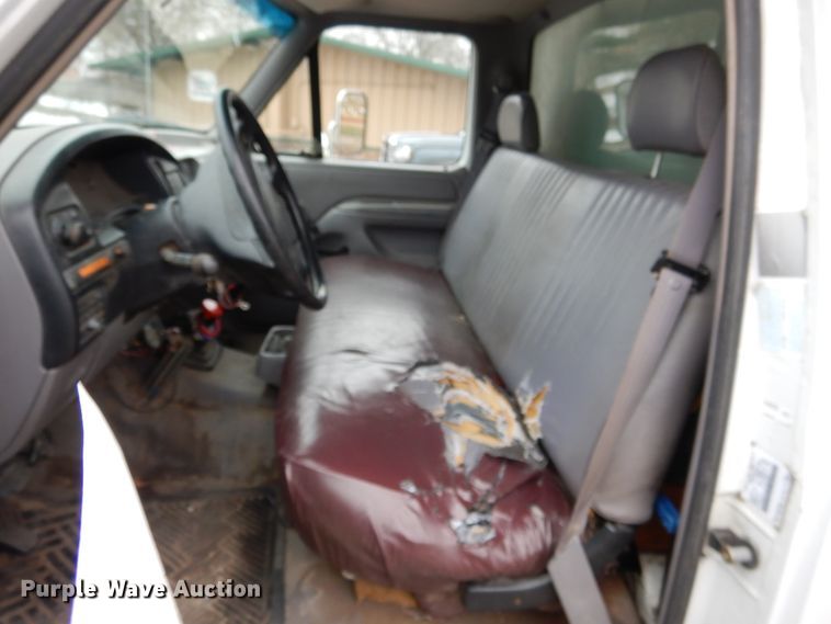 image for item EK9139 1995 Ford F450 Super Duty dump truck