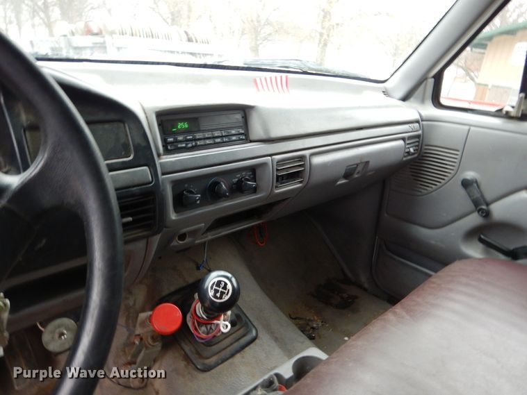 image for item EK9139 1995 Ford F450 Super Duty dump truck