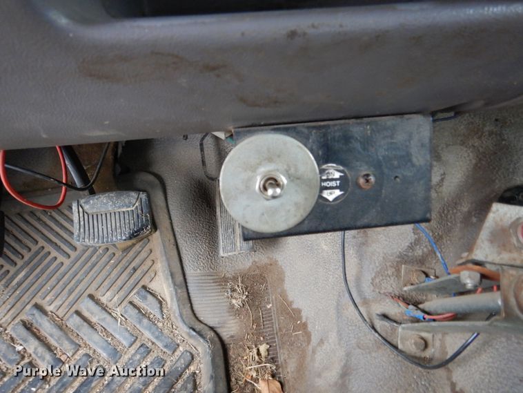 image for item EK9139 1995 Ford F450 Super Duty dump truck