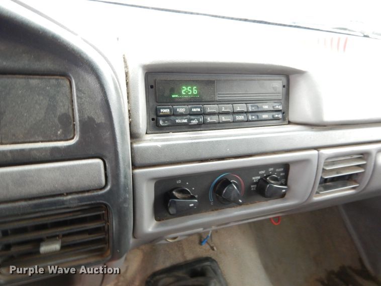 image for item EK9139 1995 Ford F450 Super Duty dump truck