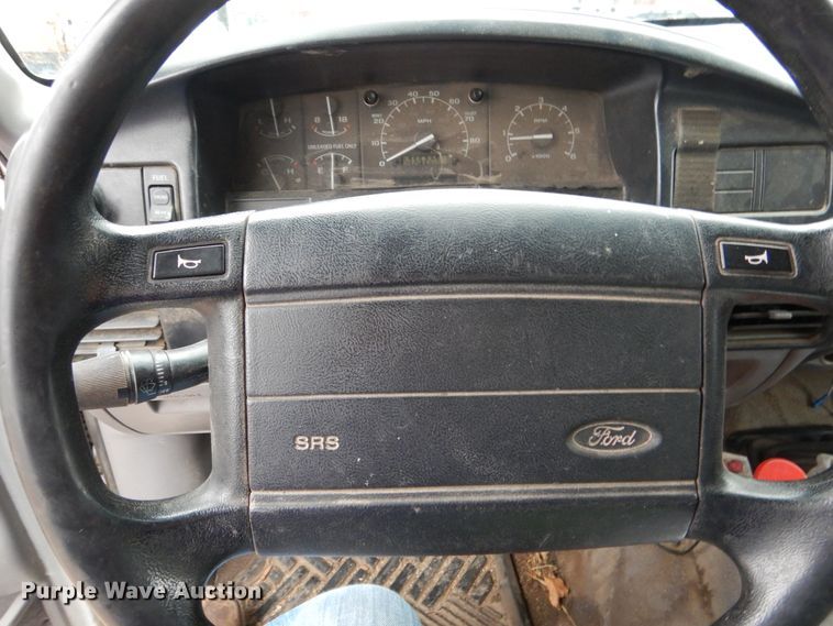 image for item EK9139 1995 Ford F450 Super Duty dump truck