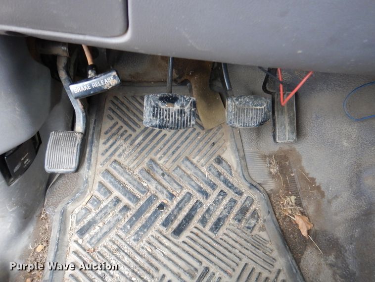 image for item EK9139 1995 Ford F450 Super Duty dump truck