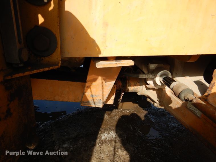 image for item EK9144 1995 Case 580 Super L backhoe