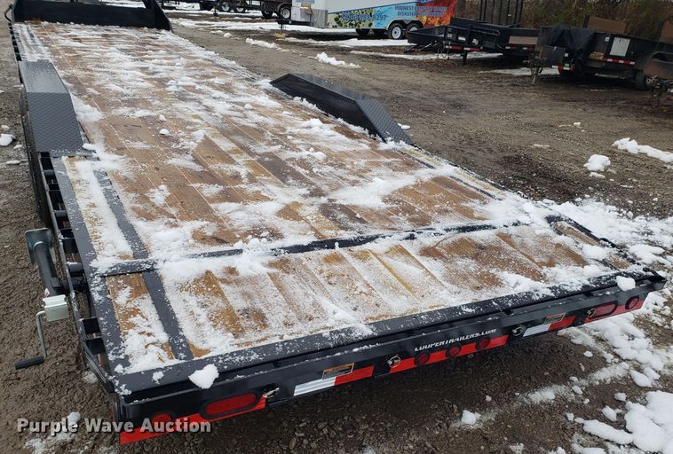 image for item EL9764 2020 Load Trail equipment trailer