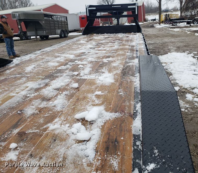 image for item EL9764 2020 Load Trail equipment trailer