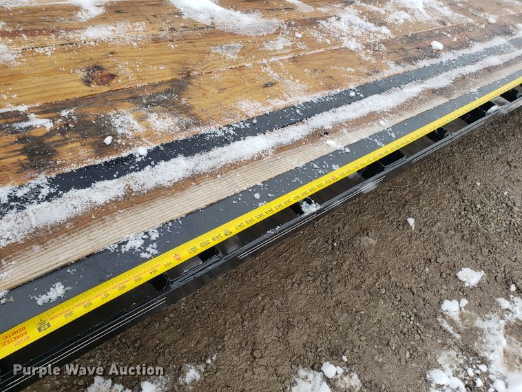 image for item EL9764 2020 Load Trail equipment trailer