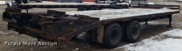 image for item EL9765 2002 Starlite equipment trailer