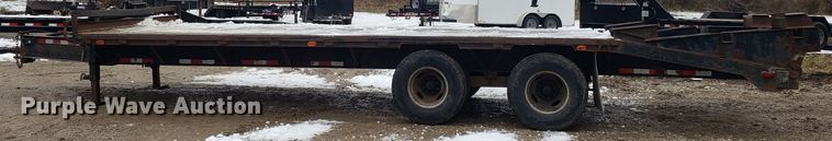image for item EL9765 2002 Starlite equipment trailer