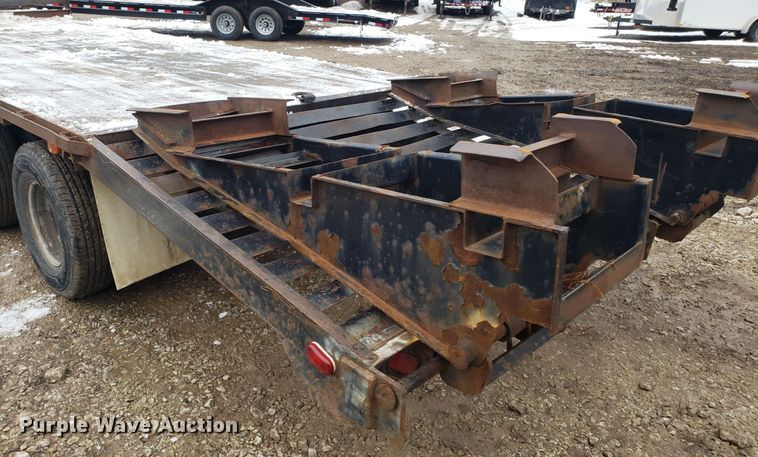 image for item EL9765 2002 Starlite equipment trailer