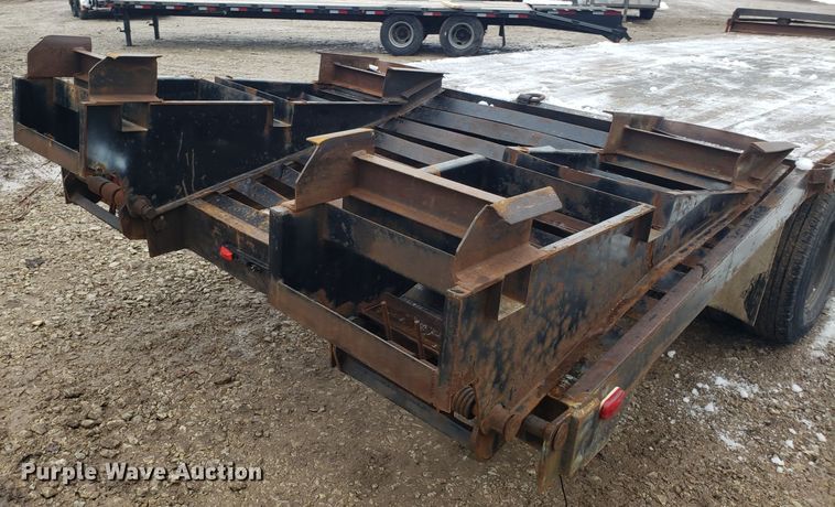 image for item EL9765 2002 Starlite equipment trailer