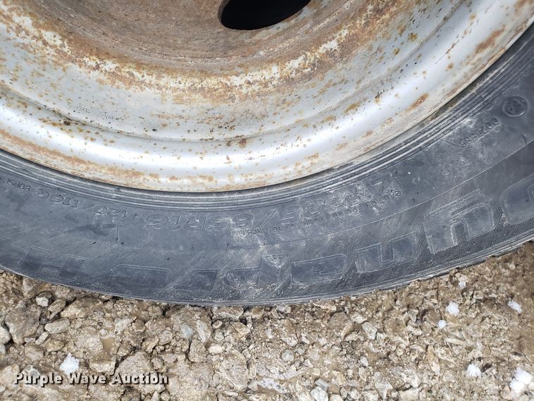 image for item EL9765 2002 Starlite equipment trailer