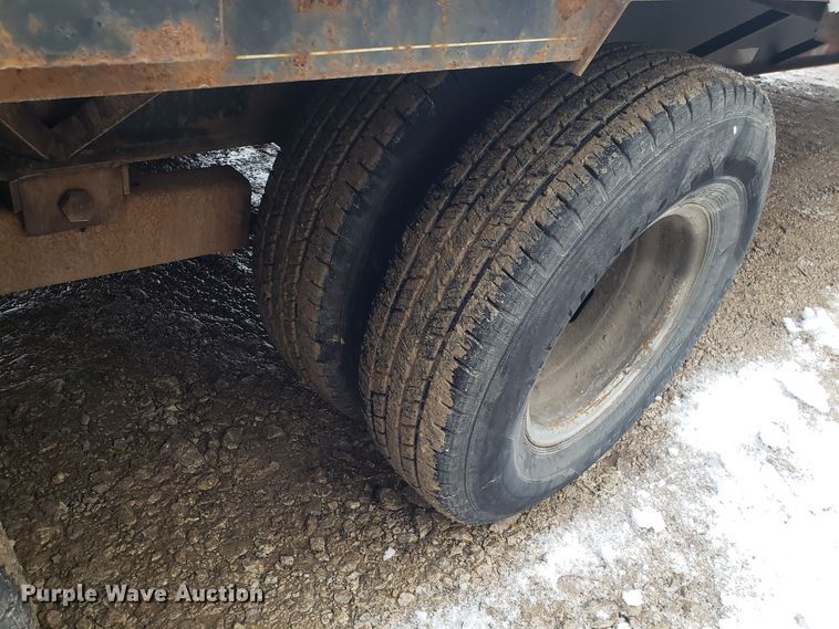 image for item EL9765 2002 Starlite equipment trailer