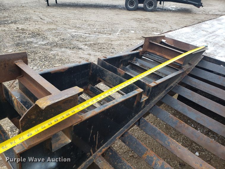 image for item EL9765 2002 Starlite equipment trailer