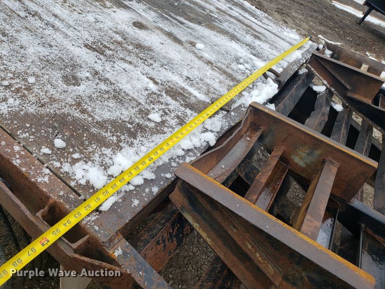 image for item EL9765 2002 Starlite equipment trailer