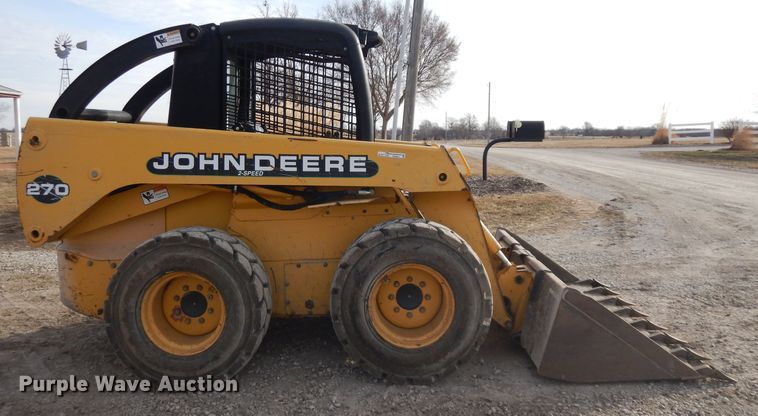 image for item ER9837 2000 John Deere 270 skid steer