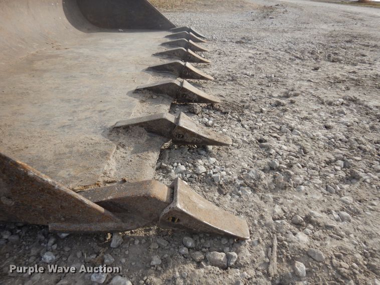 image for item ER9837 2000 John Deere 270 skid steer