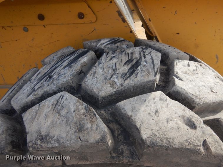 image for item ER9837 2000 John Deere 270 skid steer