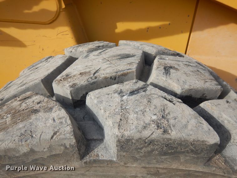 image for item ER9837 2000 John Deere 270 skid steer