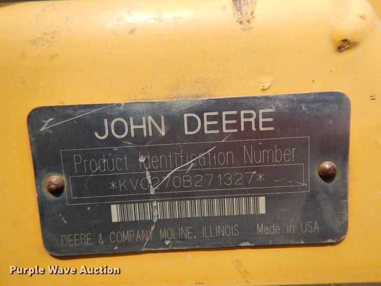 image for item ER9837 2000 John Deere 270 skid steer