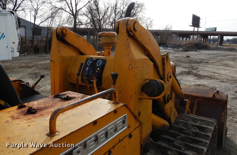 image for item ES9503 John Deere 450 track loader