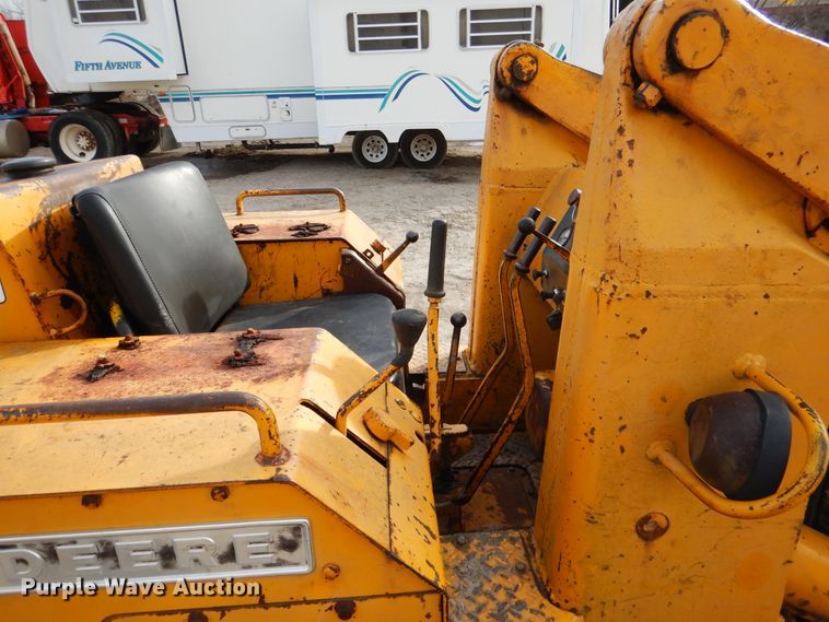 image for item ES9503 John Deere 450 track loader