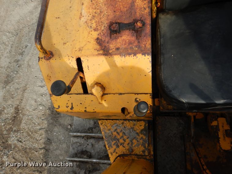 image for item ES9503 John Deere 450 track loader