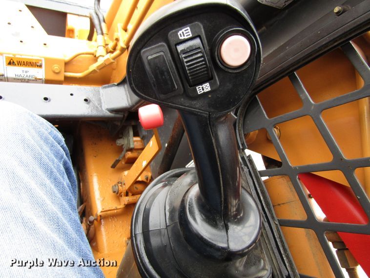 image for item FD9333 2008 Case 420CT Series 3 skid steer