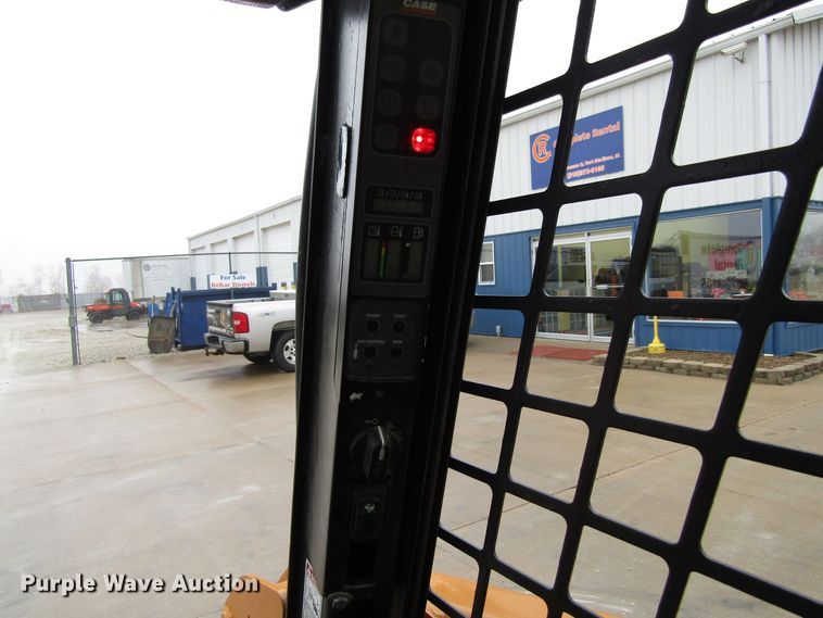 image for item FD9333 2008 Case 420CT Series 3 skid steer