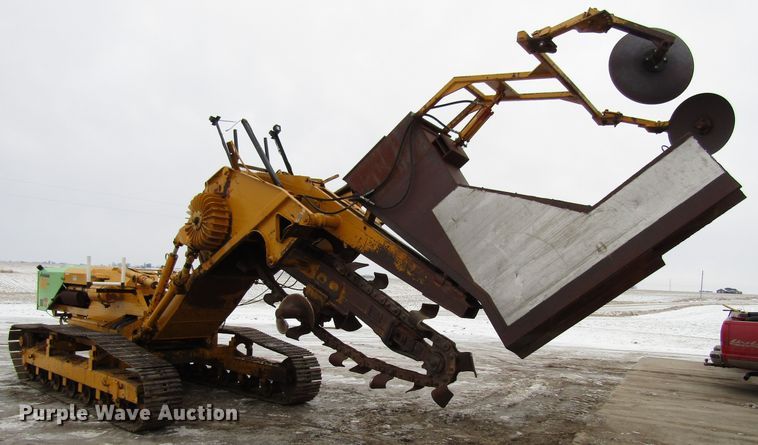 image for item FD9334 1974 Hoes 684 trencher