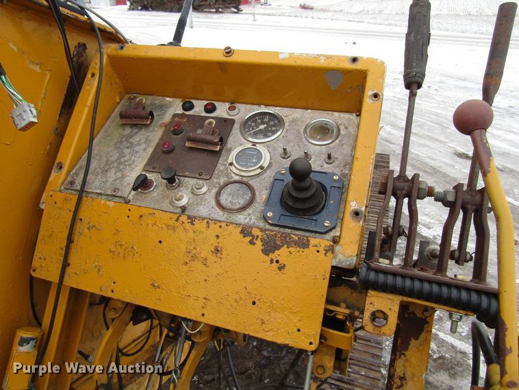 image for item FD9334 1974 Hoes 684 trencher